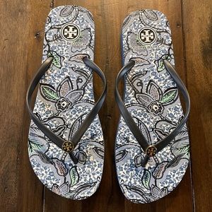 Tory Burch women’s blue flip flops size 10